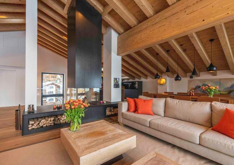 Spacious 420 m² holiday chalet in Zermatt with a terrace, Chalet Tuftra Findelbach
