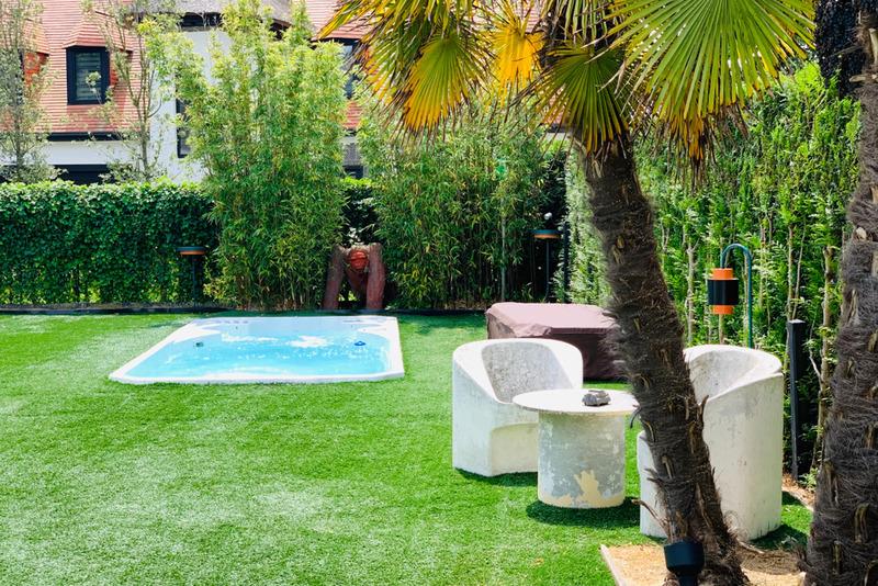 Art-filled holiday villa with pool in Knokke-Le Zoute, front view